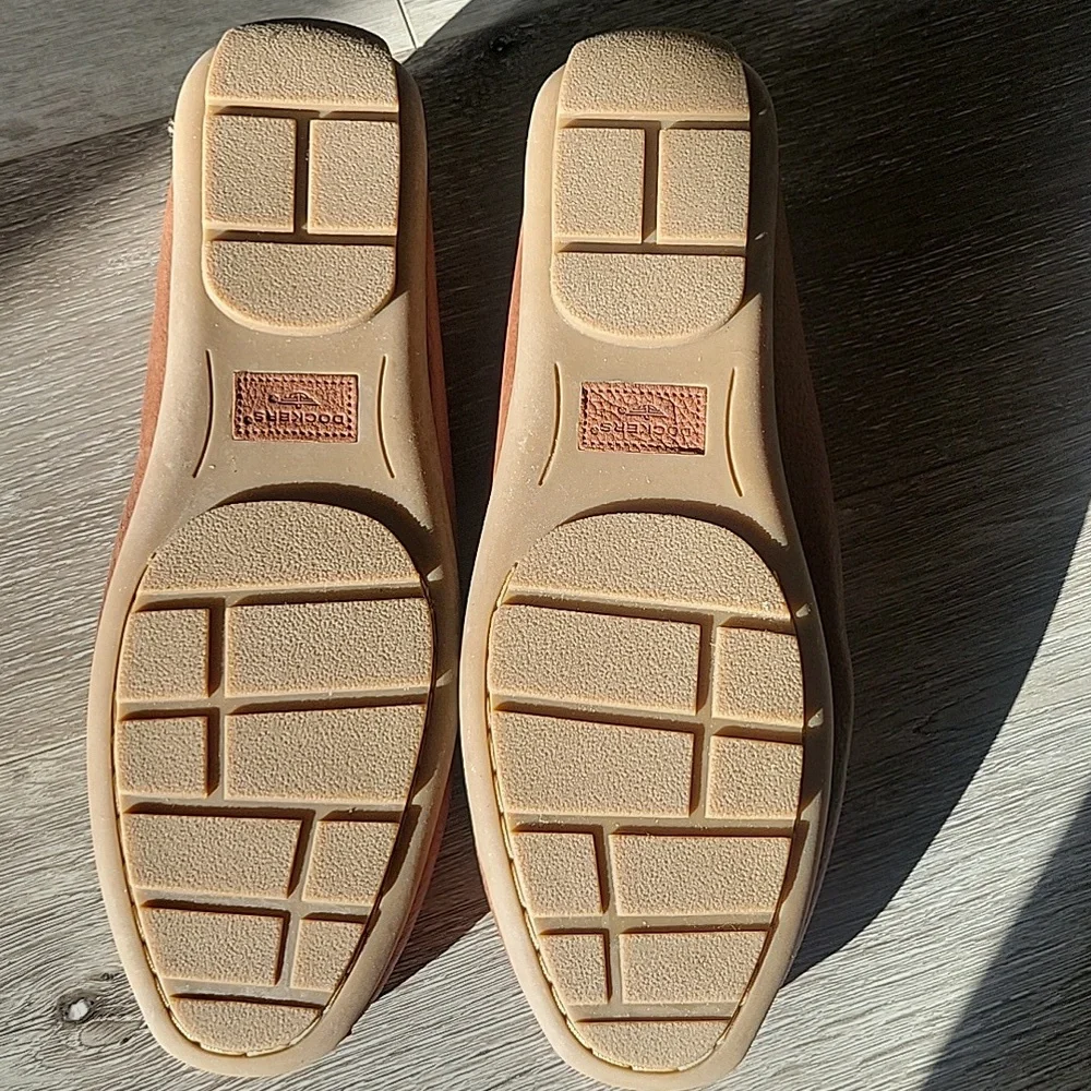 Dockers Memory Foam Leather Loafers New w/out Tags Size 9M NWOT
